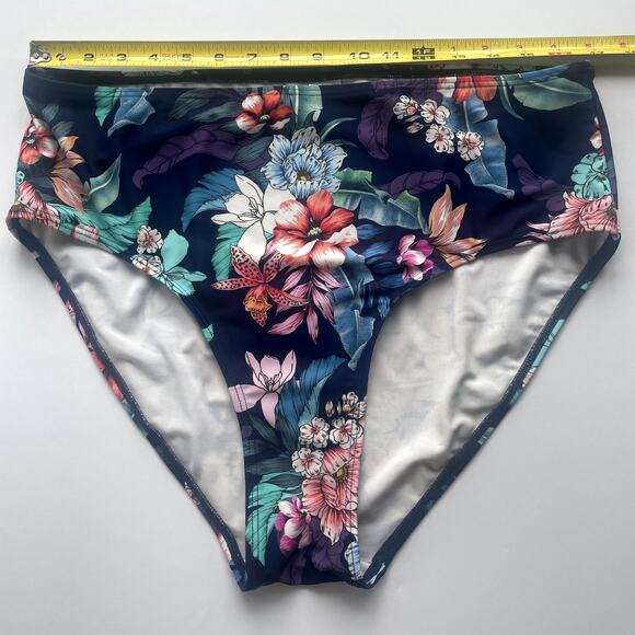 VENUS SZ18 Floral Bikini Bottom - Picture 3 of 5